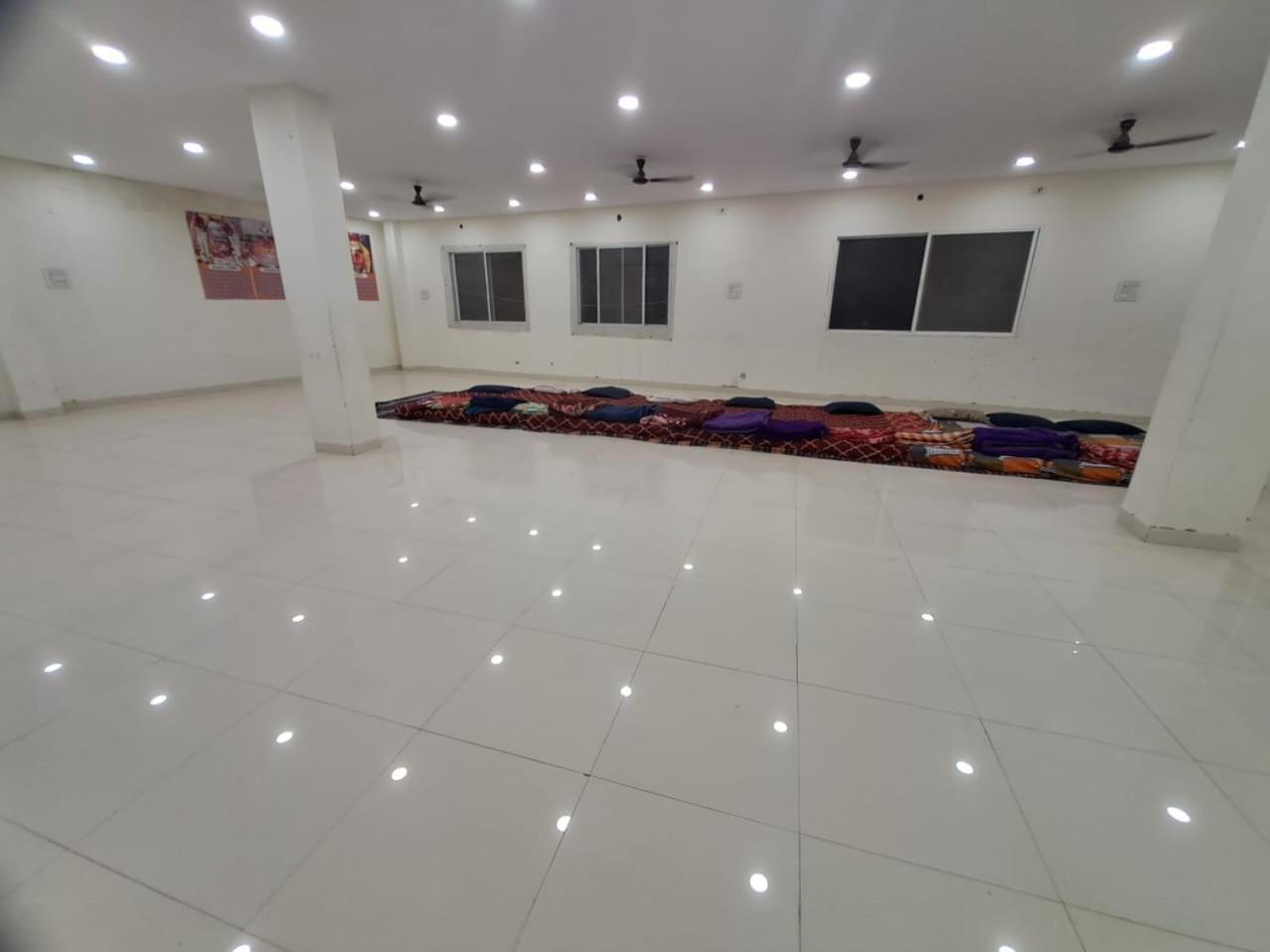 Shree Sawariya Yatri Grah Hotel Ujjain Exterior foto